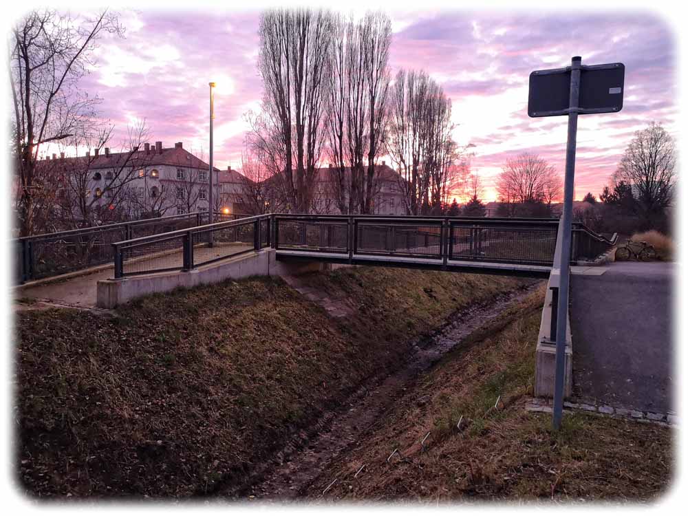 Der Blasewitz-Grunaer Landgraben am Kleinhausweg in Dresden-Gruna. Hier sehen die Fachleute vom Umweltamt im Flutfall einiges Überschwemmungsrisiko.  Foto: Heiko Weckbrodt