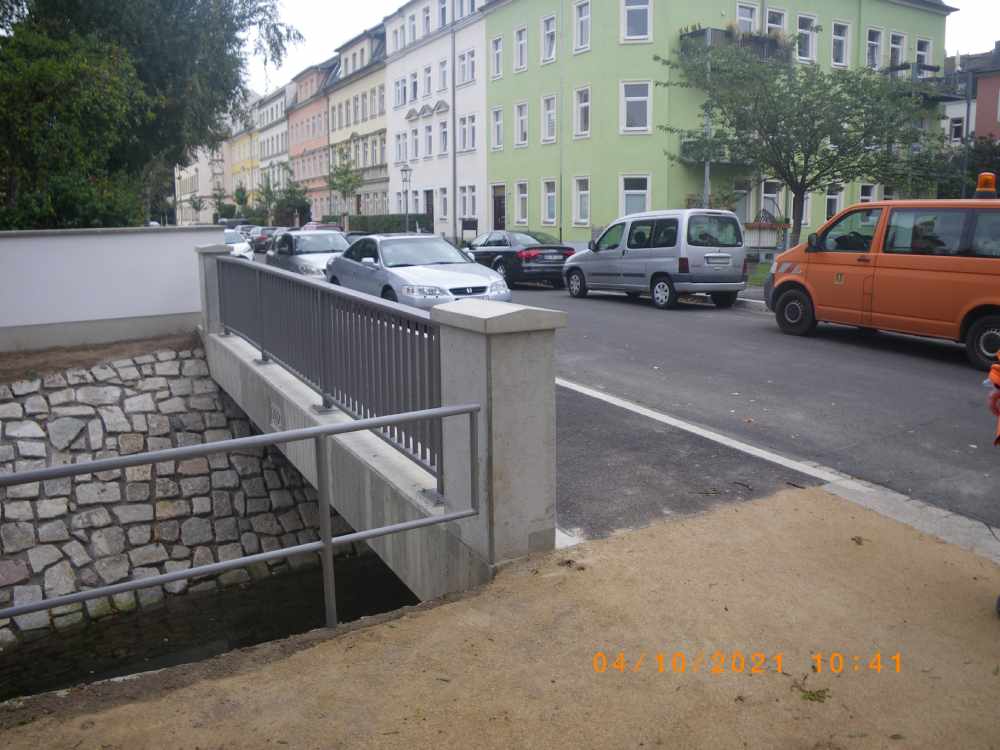 Die Draesekestraße nach dem Brücken-Neubau über dem Landgraben. Foto: Straßen- und Tiefbauamt