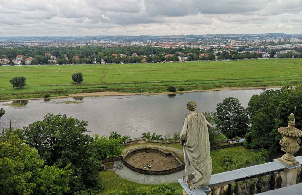 Blick vom Schloss Albrechtsberg auf Dresden Blasewitz und Johannstadt. Foto: Heiko Weckbrodt